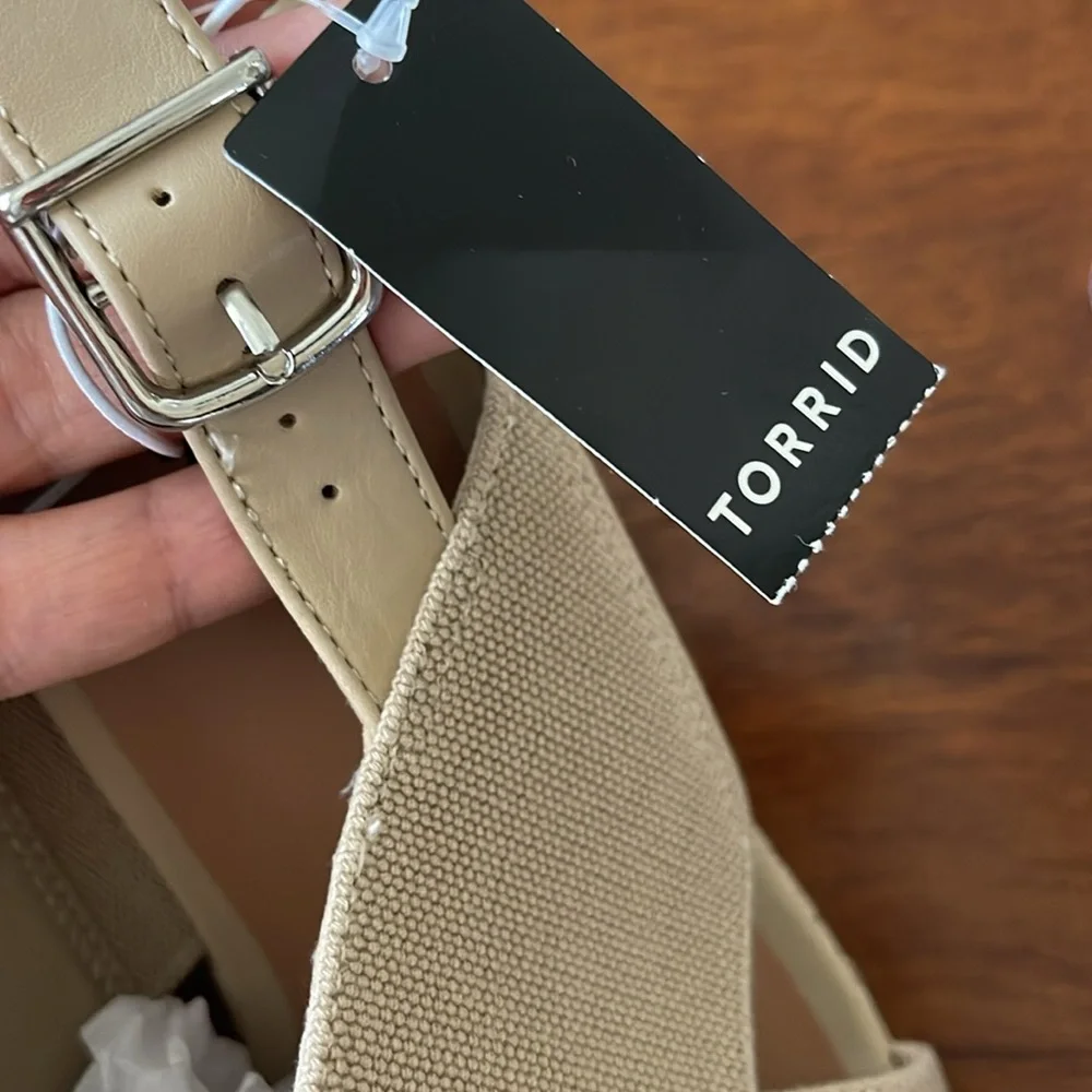 Torrid Beige Cross-Strap wedge Sandals. Size 7 wide